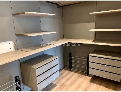 Apartamento de 3 alcobas en venta en La Carolina, Bogotá, 168 m² · foto 6 de 11