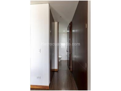 Apartamento de 1 alcoba en venta en Chico, Bogotá, 65 m² · foto 4 de 20