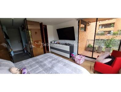 Apartamento en venta en Santa Ana Occidental, Bogotá · foto 9 de 18