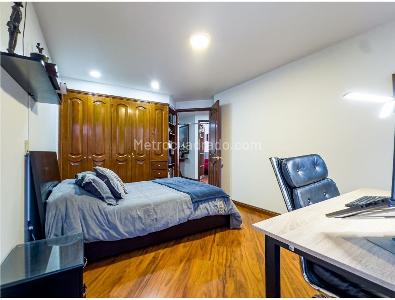 Apartamento en venta en Quintas De Santa Barbara, Bogotá · foto 16 de 20