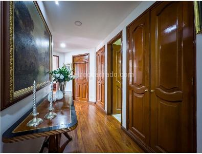 Apartamento en venta en Quintas De Santa Barbara, Bogotá · foto 8 de 20