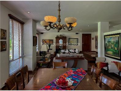 Apartamento de 3 alcobas en venta en Altos De Santa Barbara, Bogotá, 240 m² · foto 13 de 19