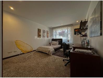 Apartamento de 3 alcobas en venta en Altos De Santa Barbara, Bogotá, 240 m² · foto 9 de 19