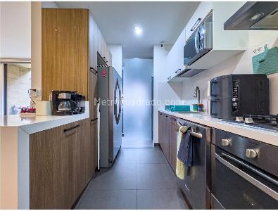 Apartamento de 2 alcobas en venta en Chico Navarra, Bogotá, 87 m² · foto 10 de 18