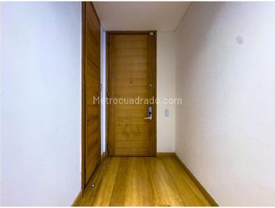 Apartamento de 2 alcobas en venta en Chico Navarra, Bogotá, 87 m² · foto 7 de 18