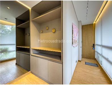 Apartamento de 2 alcobas en venta en Chico, Bogotá, 99 m² · foto 10 de 18