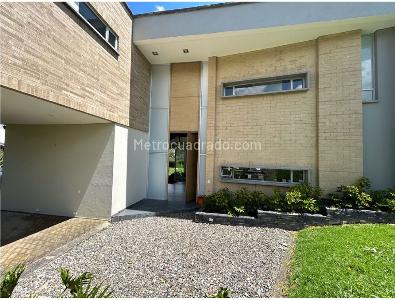 Casa de 2 alcobas en venta en La Calera, La Calera, 1553 m² · foto 2 de 20