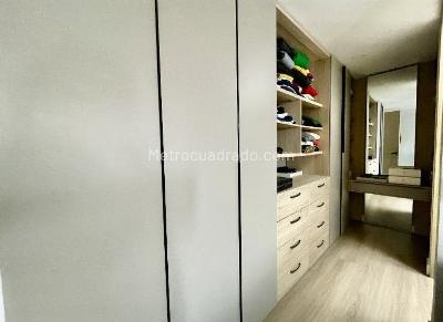Apartamento de 3 alcobas en venta en Santa Paula, Bogotá, 188 m² · foto 11 de 15