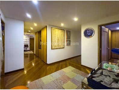 Apartamento de 4 alcobas en venta en Chico Norte, Bogotá, 200 m² · foto 5 de 19