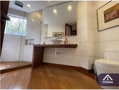 Casa de 5 alcobas en venta en Bosque Izquierdo, Bogotá, 485 m² · foto 16 de 20