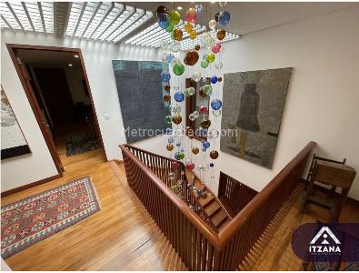 Casa de 5 alcobas en venta en Bosque Izquierdo, Bogotá, 485 m² · foto 8 de 20