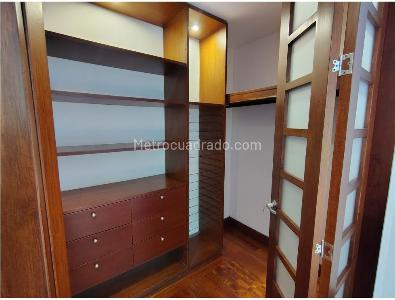 Apartamento de 3 alcobas en venta en Balcones De Lindaraja, Bogotá, 200 m² · foto 13 de 20
