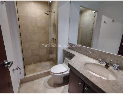 Apartamento de 3 alcobas en venta en Balcones De Lindaraja, Bogotá, 200 m² · foto 16 de 20