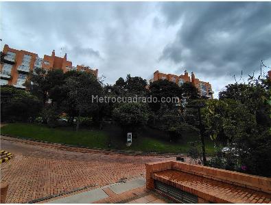 Apartamento de 3 alcobas en venta en Balcones De Lindaraja, Bogotá, 200 m² · foto 17 de 20