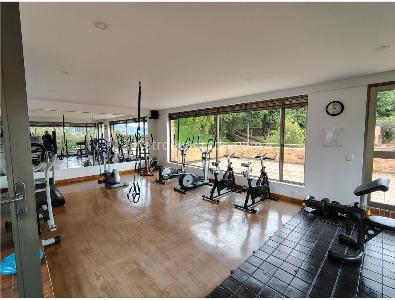 Apartamento de 3 alcobas en venta en Balcones De Lindaraja, Bogotá, 200 m² · foto 18 de 20