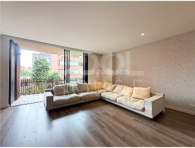 Apartamento en venta en Los Rosales, Bogotá · foto 3 de 17