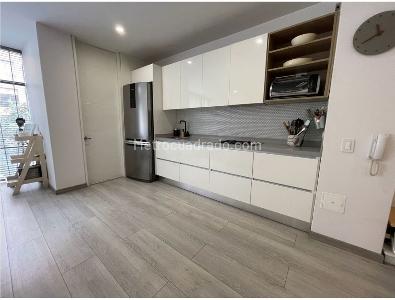 Apartamento de 2 alcobas en venta en El Virrey, Bogotá, 94 m² · foto 10 de 19