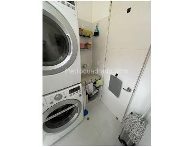 Apartamento de 2 alcobas en venta en El Virrey, Bogotá, 94 m² · foto 4 de 19