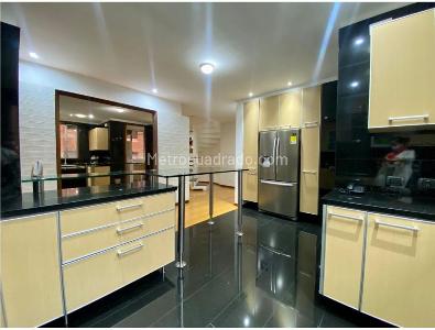 Apartamento en arriendo en Chico Reservado, Bogotá · foto 3 de 20