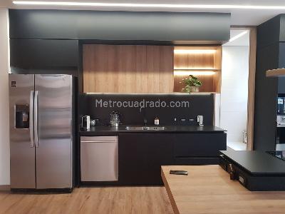 Apartamento de 3 alcobas en venta en Cabrera Chico, Bogotá, 243 m² · foto 2 de 20