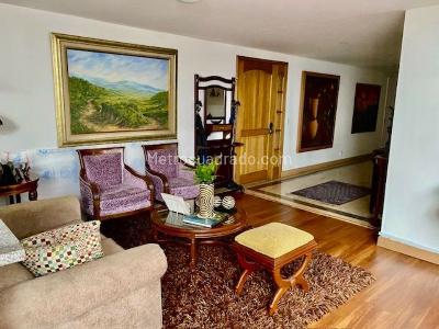 Apartamento en venta en Santa Barbara Occidental, Bogotá · foto 2 de 15