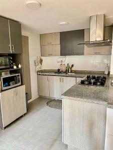 Apartamento en venta en Santa Barbara Occidental, Bogotá · foto 7 de 15
