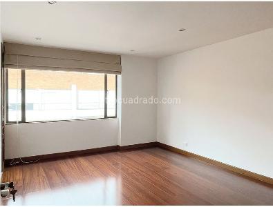 Apartamento de 3 alcobas en venta en Los Rosales, Bogotá, 236 m² · foto 10 de 16