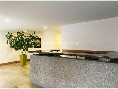 Apartamento de 3 alcobas en venta en Los Rosales, Bogotá, 236 m² · foto 14 de 16