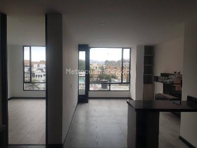 Apartamento de 3 alcobas en venta en San Patricio Santa Barbara, Bogotá, 170 m² · foto 2 de 16