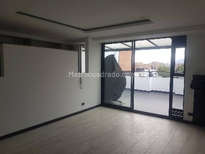 Apartamento de 3 alcobas en venta en San Patricio Santa Barbara, Bogotá, 170 m² · foto 3 de 16