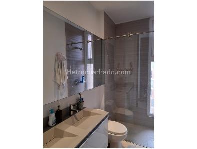 Apartamento de 3 alcobas en venta en Chico El Refugio, Bogotá, 130 m² · foto 11 de 14