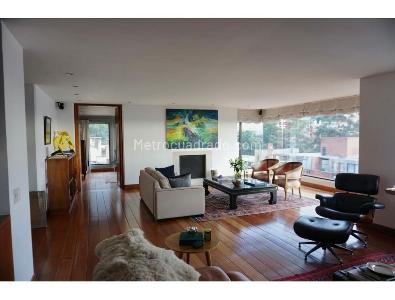 Apartamento de 3 alcobas en venta en Los Rosales Emaus, Bogotá, 300 m² · foto 19 de 20