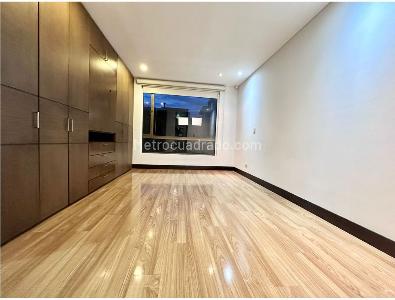Apartamento de 3 alcobas en venta en Chico Santa Barbara, Bogotá, 157 m² · foto 17 de 17