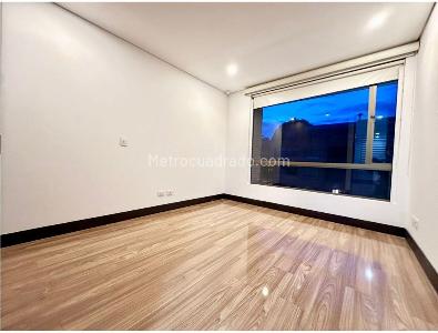Apartamento de 3 alcobas en venta en Chico Santa Barbara, Bogotá, 157 m² · foto 4 de 17