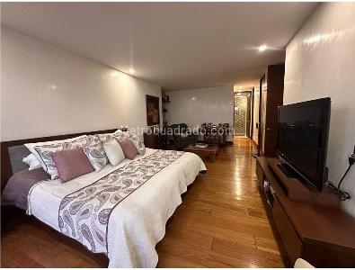 Apartamento de 4 alcobas en arriendo en Chicovirrey, Bogotá, 300 m² · foto 10 de 20