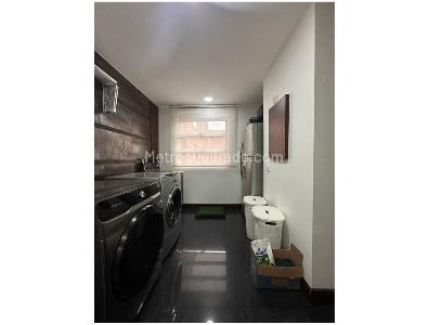 Apartamento de 4 alcobas en arriendo en Chicovirrey, Bogotá, 300 m² · foto 12 de 20