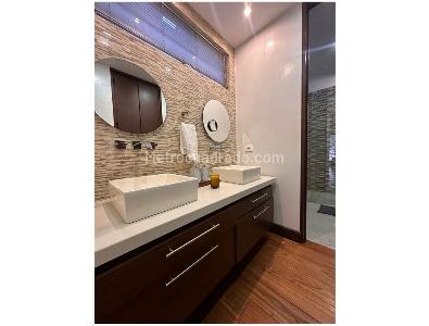 Apartamento de 4 alcobas en arriendo en Chicovirrey, Bogotá, 300 m² · foto 15 de 20
