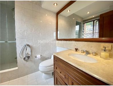 Apartamento de 4 alcobas en venta en Los Rosales Emaus, Bogotá, 279 m² · foto 6 de 20