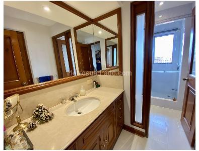 Apartamento de 4 alcobas en venta en Los Rosales Emaus, Bogotá, 279 m² · foto 7 de 20