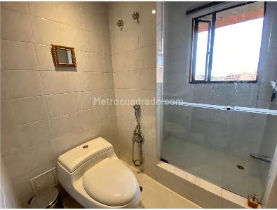 Apartamento de 4 alcobas en venta en Los Rosales Emaus, Bogotá, 279 m² · foto 8 de 20