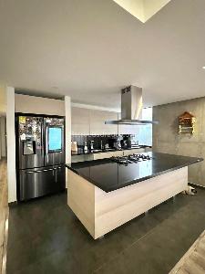 Apartamento en arriendo en Chico Santa Barbara, Bogotá · foto 3 de 8