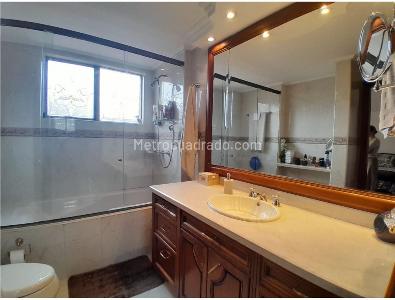 Casa de 5 alcobas en venta en Rincon De La Valvanera, Chía, 270 m² · foto 12 de 19