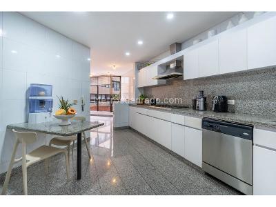 Apartamento de 3 alcobas en venta en Chico Reservado, Bogotá, 270 m² · foto 20 de 20