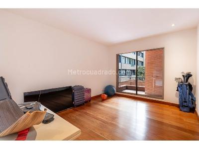 Apartamento de 3 alcobas en venta en Chico Reservado, Bogotá, 270 m² · foto 12 de 20
