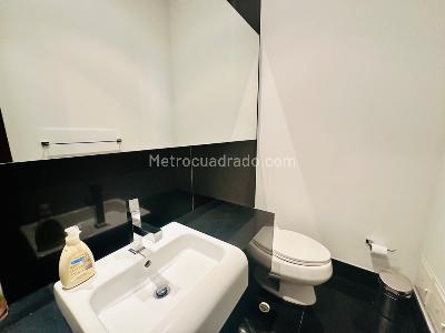 Apartamento de 2 alcobas en arriendo en Chico, Bogotá, 125 m² · foto 11 de 20