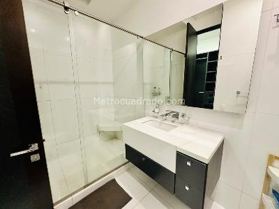 Apartamento de 2 alcobas en arriendo en Chico, Bogotá, 125 m² · foto 19 de 20