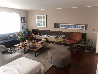 Apartamento de 3 alcobas en venta en Los Rosales, Bogotá, 185 m² · foto 3 de 14