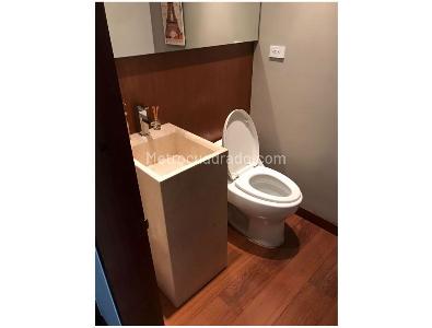 Apartamento de 3 alcobas en venta en Los Rosales, Bogotá, 185 m² · foto 6 de 14