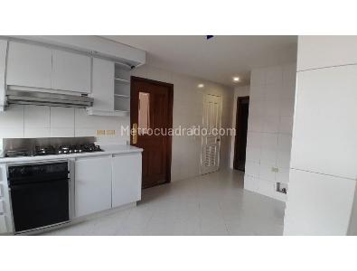 Apartamento en venta en Santa Barbara Occidental, Bogotá · foto 4 de 10