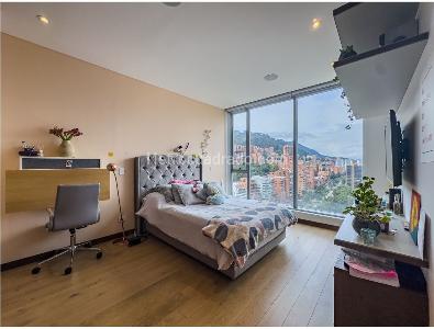 Apartamento de 3 alcobas en venta en Chico Reservado, Bogotá, 297 m² · foto 8 de 20
